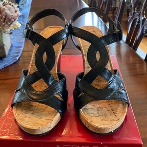 Aerosols black wedge Sandler. 8